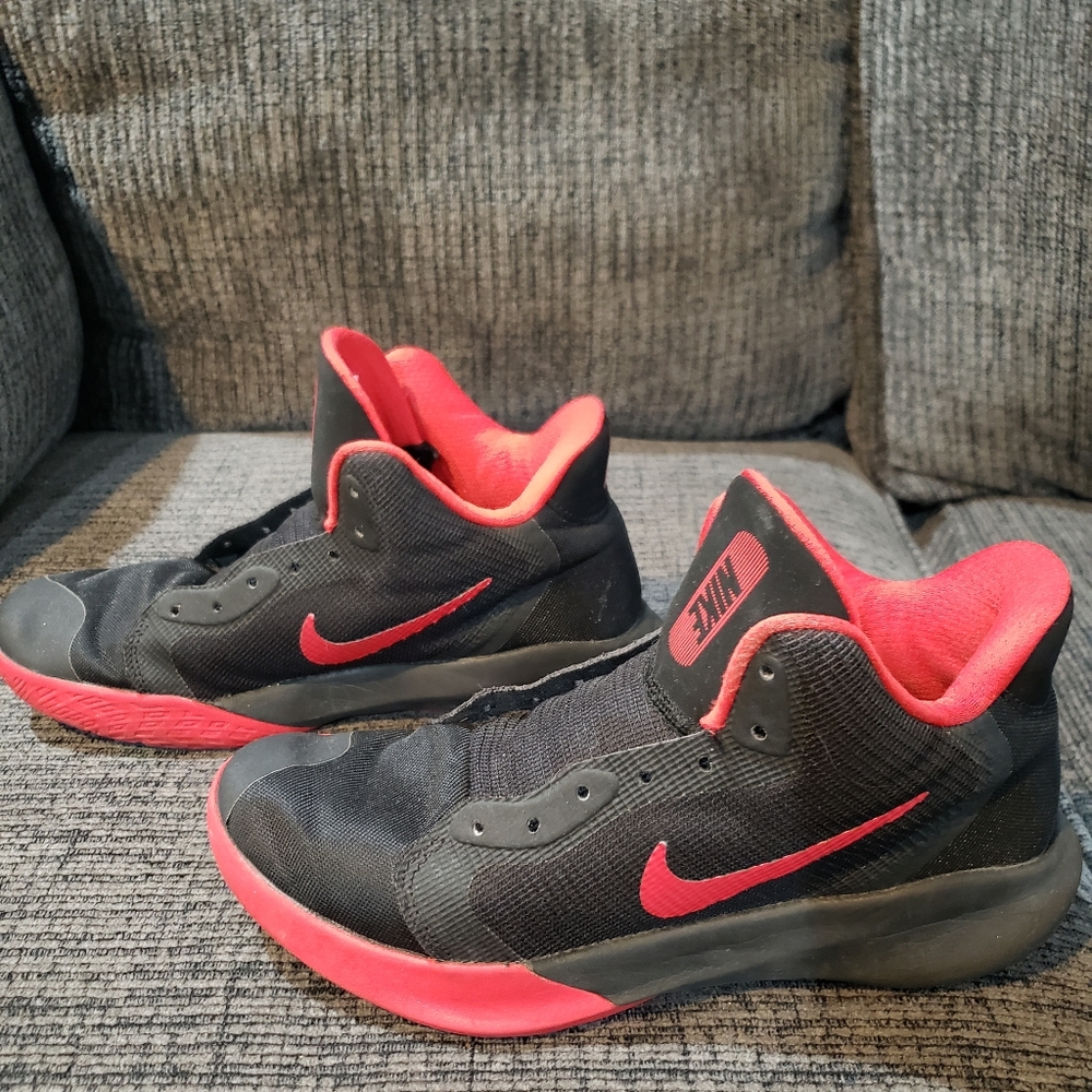Men's Nike sneakers